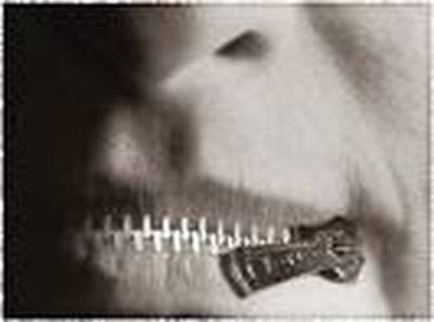 zipper on mouth