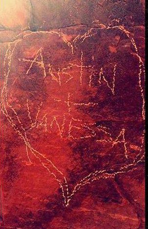 vanessa-hudgens-vandalism-