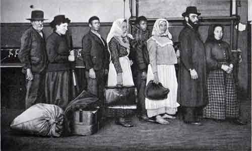 immigrants-ellis-island