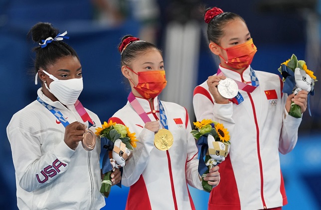 Biles medal ceremony
