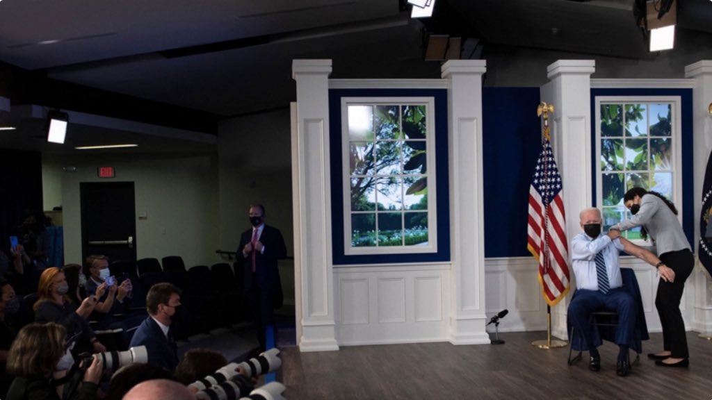 Biden-Booster-Vaccine-Mask fake